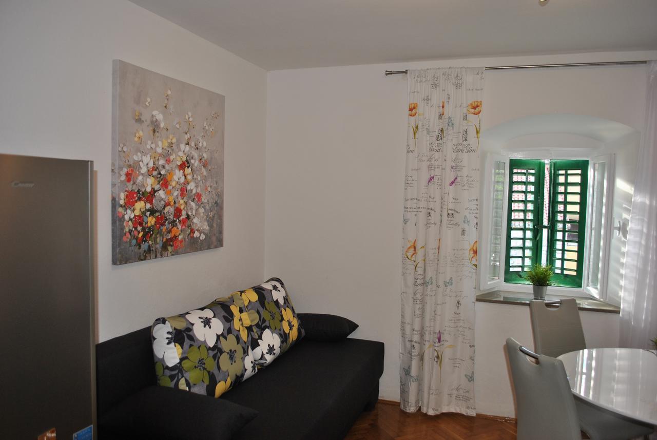 Apartment On The Square Makarska Dış mekan fotoğraf
