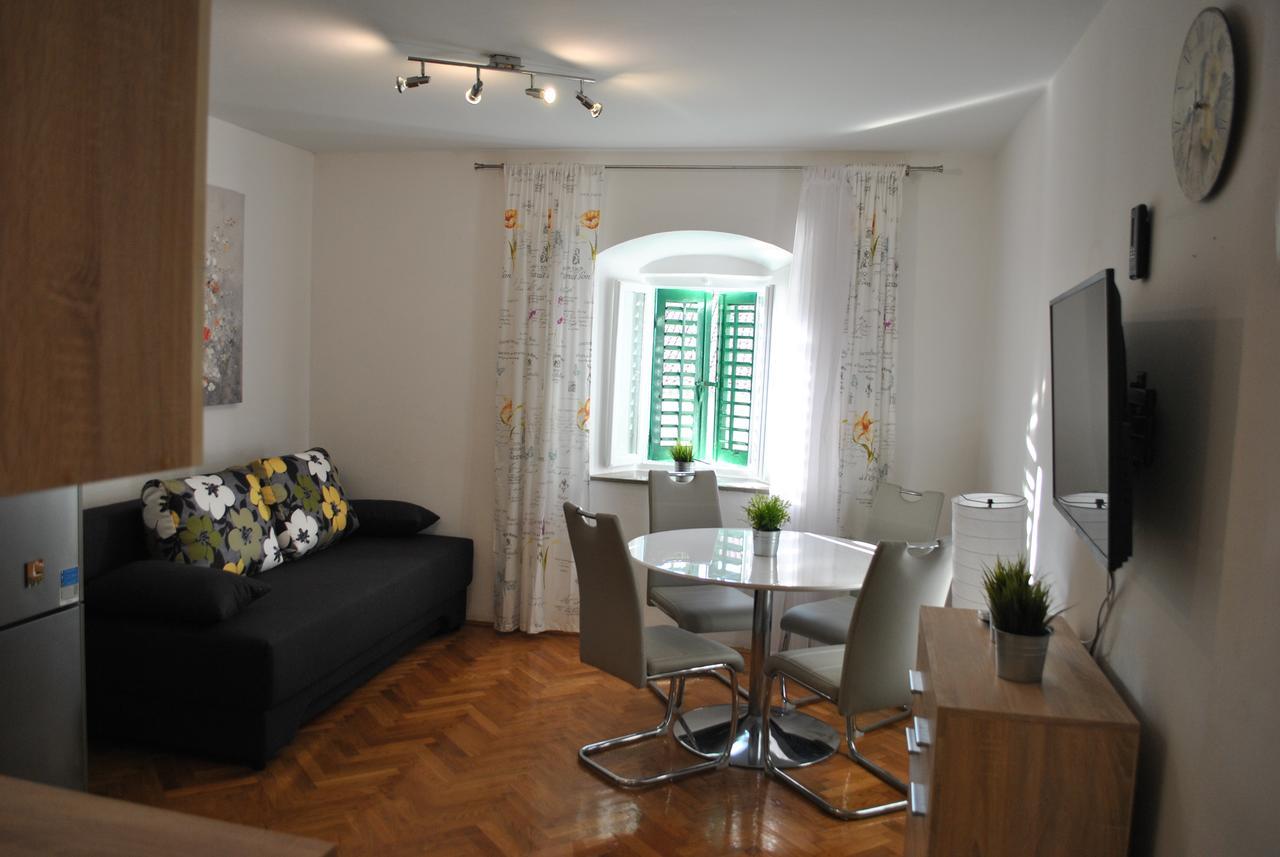 Apartment On The Square Makarska Dış mekan fotoğraf